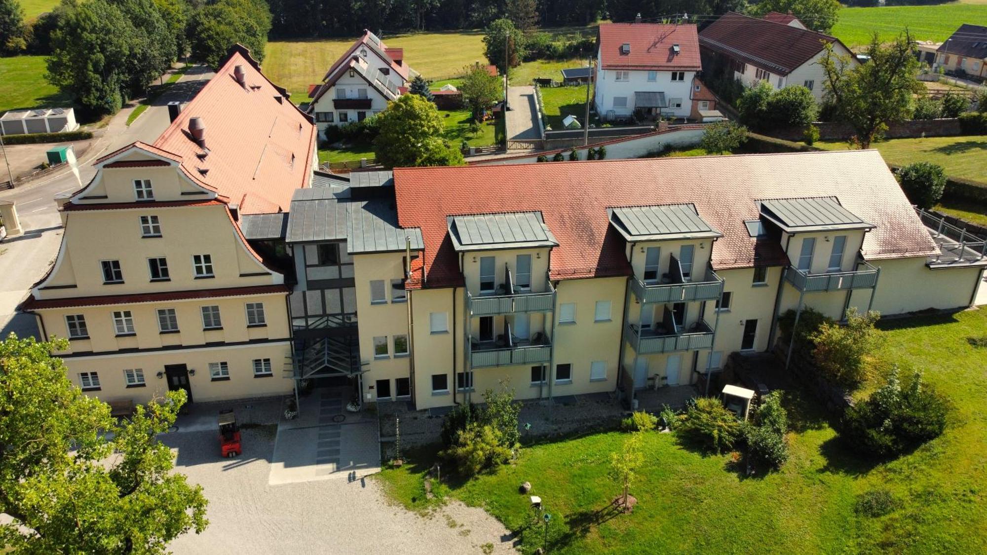 Autenrieder Brauereigasthof Ichenhausen Ngoại thất bức ảnh