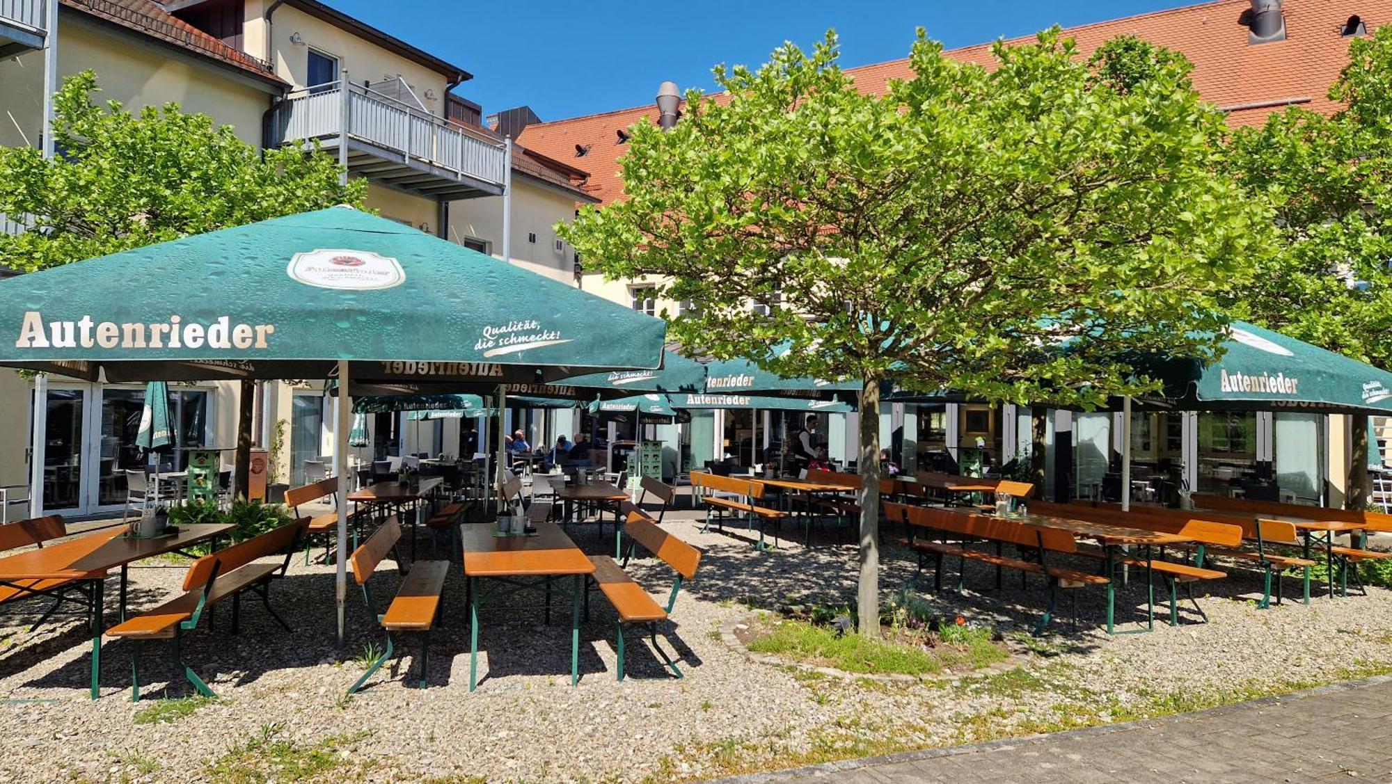 Autenrieder Brauereigasthof Ichenhausen Ngoại thất bức ảnh